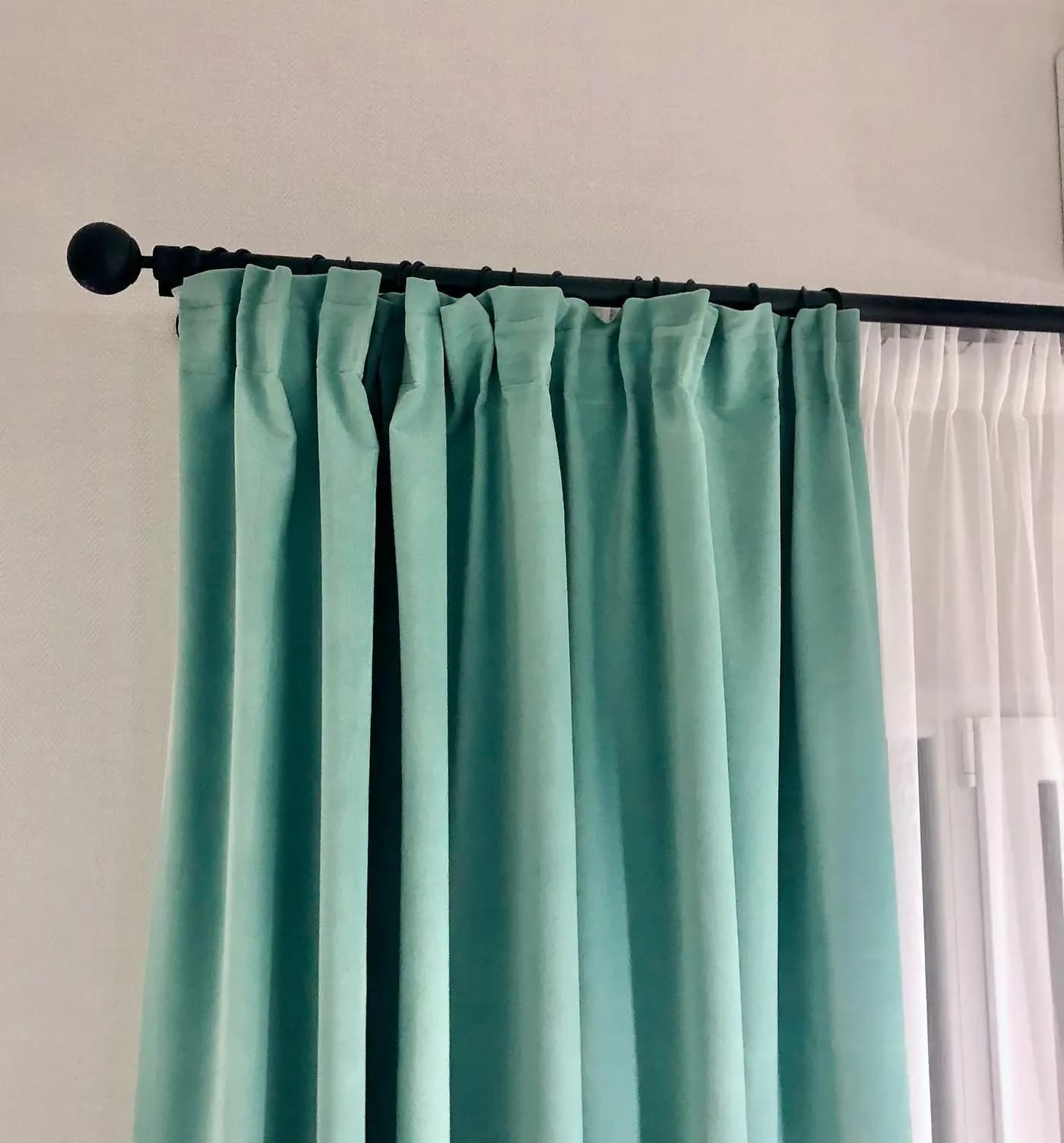 Vorhänge & Gardinen, Rollos & Jalousien, Gardinenschienen, Sumy — Boston Atelier