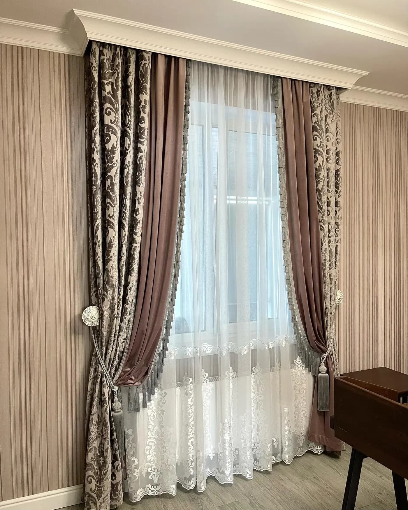 Vorhänge & Gardinen, Sumy — Boston Atelier