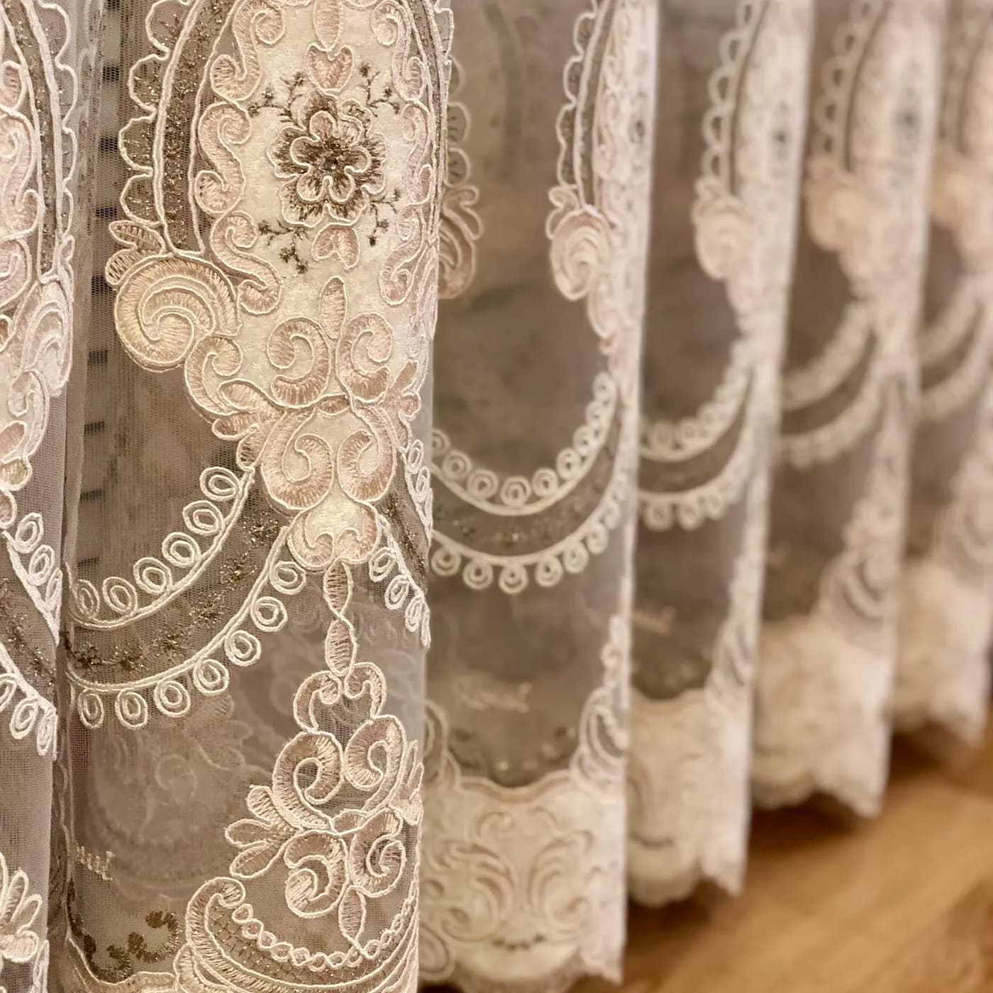Vorhänge & Gardinen, Wohnzimmer, Sumy — Boston Atelier